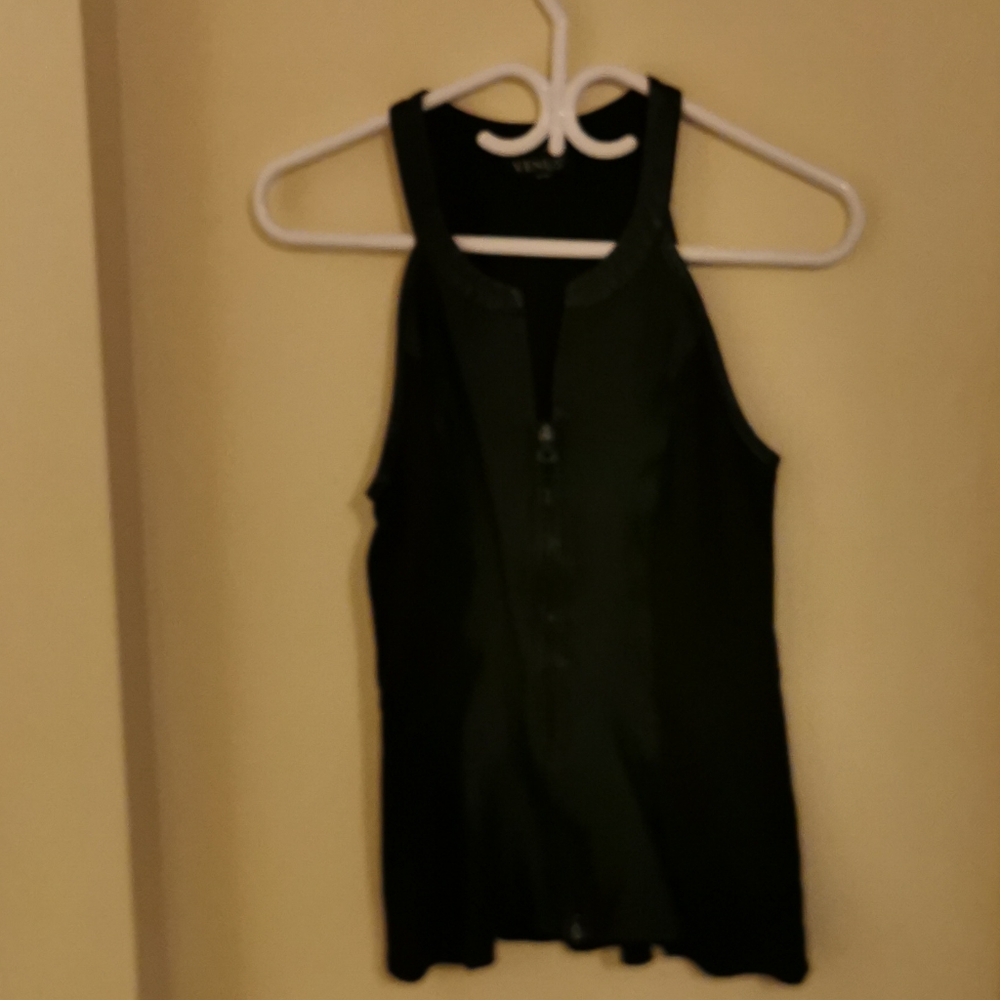 Zippered top